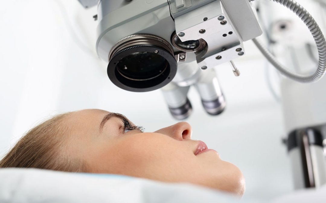 A inovação em equipamentos de cirurgia ocular: um olhar sobre as tecnologias utilizadas no CEMO